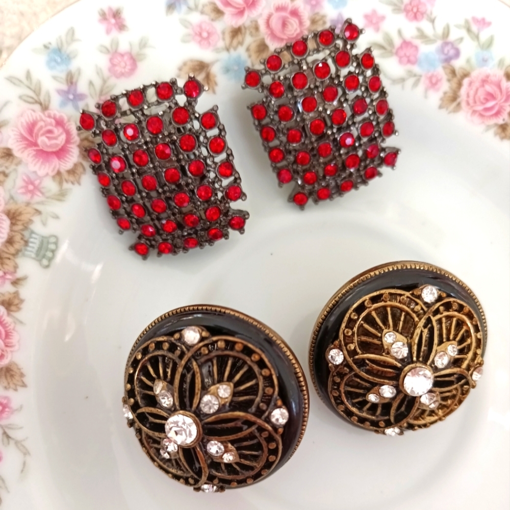 TWO PAIRS OF GORGEOUS STATELY VINTAGE EARRINGS!